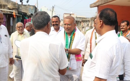 रावेर मतदार संघातील प्रश्न सोडविणार ही आपली गॅरंटी, चोपडा येथे दादाजी धुनिवाले दरबारात प्रचारा निमित्त नागरिकांना श्रीराम पाटीलांचे आश्वासन