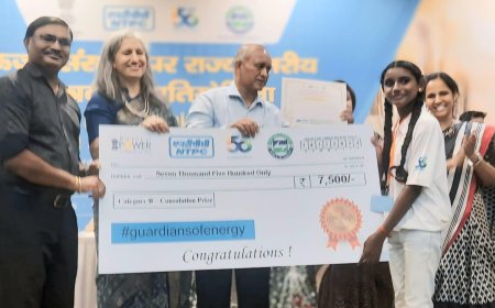 खिरवड विकास माध्यमिक विद्यालयाच्या विद्यार्थिनीचे राज्यस्तरीय स्पर्धेत अभूतपूर्व यश