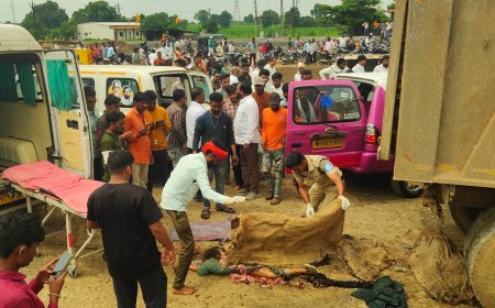 डंपरने दुचाकीला चिरडले पती-पत्नी सह मुलगी जागीच ठार अत्यंत दुर्दैवी घटना,